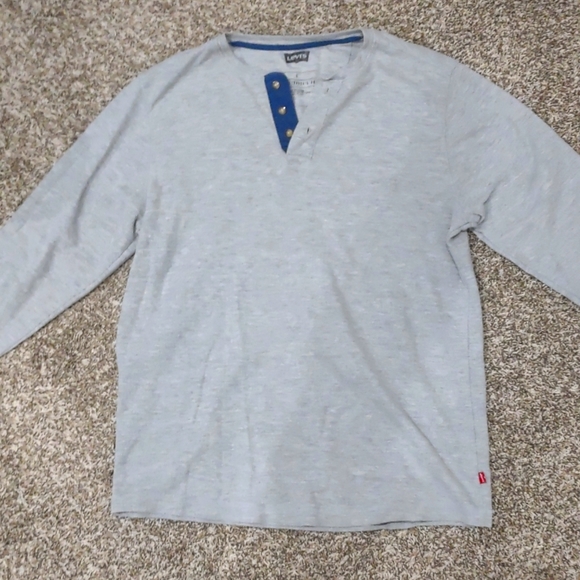 Large Silver Levi's Henley - Picture 1 of 2